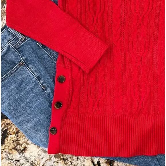 NWT Ann Taylor Red Side Button Cable Sweater - SIZE SMALL - Picture 4 of 6